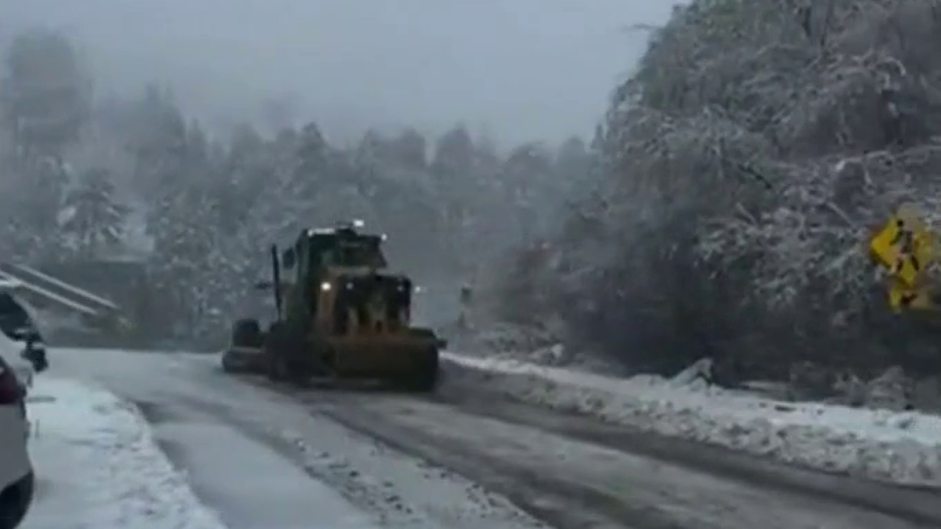 Cae nieve en Mount Lemmon y cierra carretera – Telemundo Phoenix