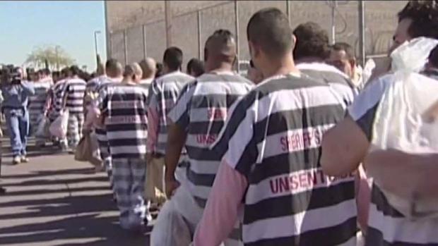 Ofrecen compensación monetaria para víctimas de Arpaio