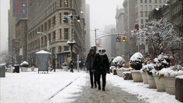 Video: Dos muertos por tormenta invernal