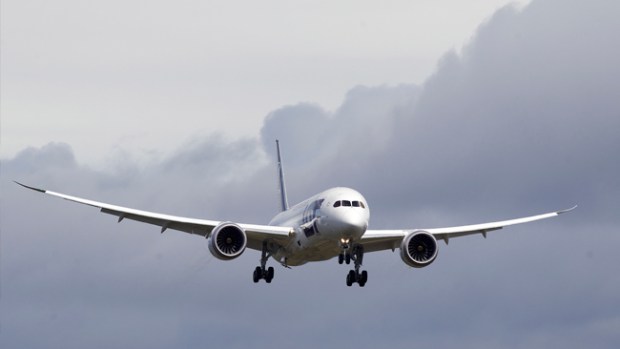 Video: Niño viaja en avión solo y sin boleto