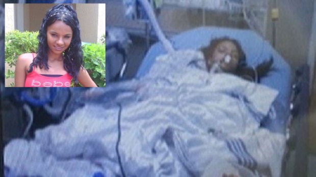 Video: Sigue en coma tras cirugía cosmética