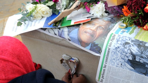 Video: Entierro de Mandela será el 15