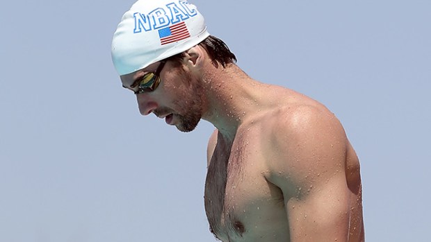Video: Phelps se disculpa por conducir ebrio