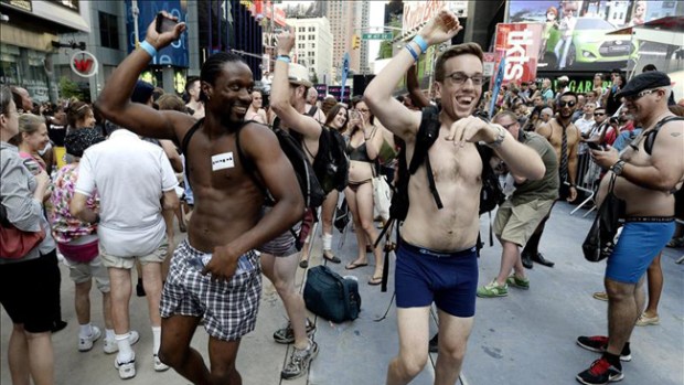 Video: Derroche de desnudez en Nueva York