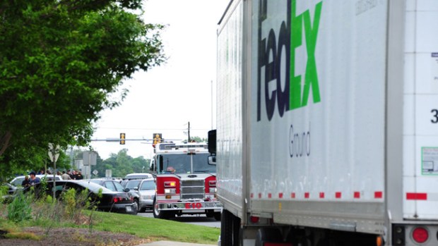 Video: Falso "Rambo" causa tragedia en FedEx