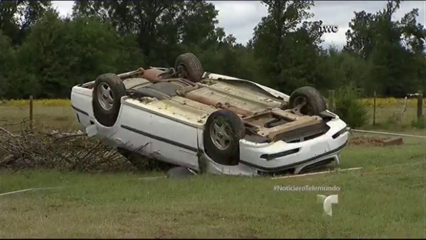 Video: Dos muertos a causa de tornados