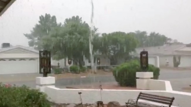 Alerta por lluvias en área de Phoenix