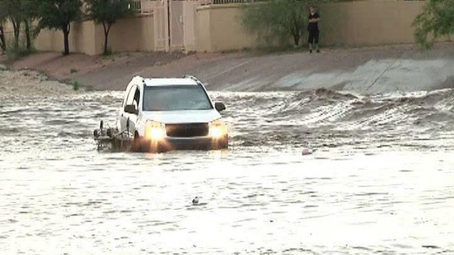 Rescate en las aguas de Tucson