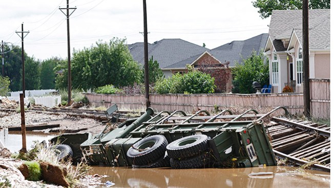 Rescatan a afectados en Colorado