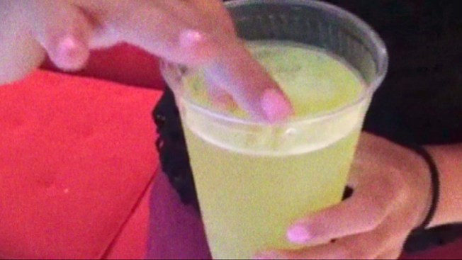 Inventan esmalte para evitar violación
