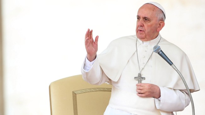 Piden al Papa que elimine el celibato